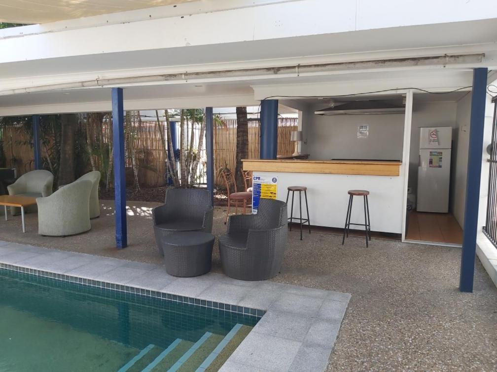 Cosmopolitan Motel & Serviced Apartments Rockhampton Exterior photo