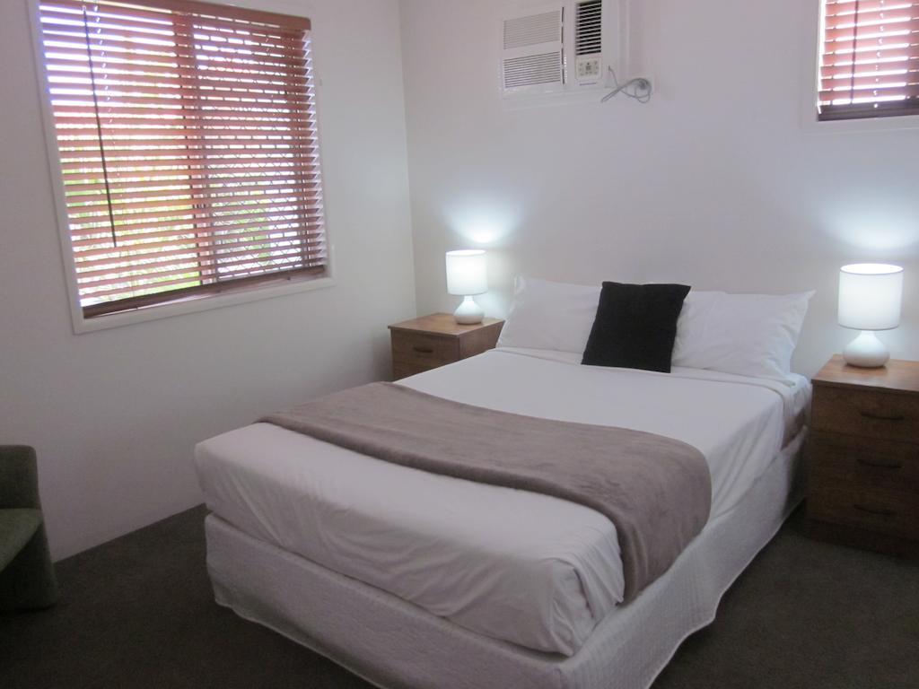 Cosmopolitan Motel & Serviced Apartments Rockhampton Exterior photo