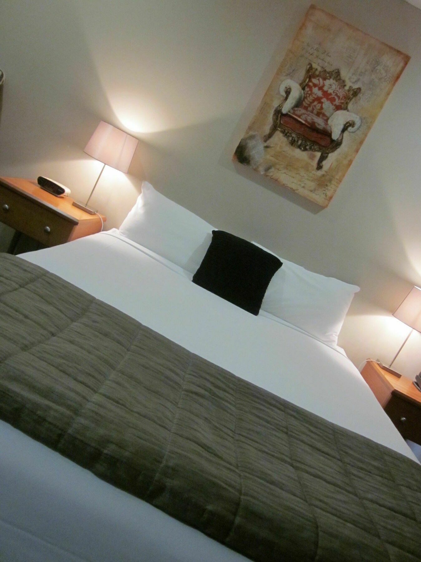 Cosmopolitan Motel & Serviced Apartments Rockhampton Exterior photo